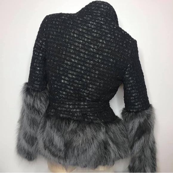 Coat. Winter black gray fur and puffer jacket Armani fabric - Picture 5 of 16